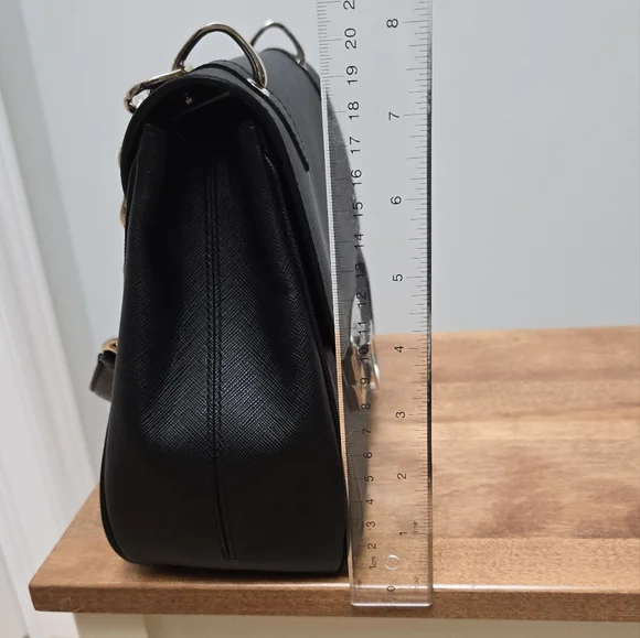 Ferragamo Handbag - Picture 14 of 17